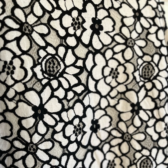Nanette Lepore Black and White Lace Collared Shift Dress, SZ 12 EUC - Picture 5 of 8